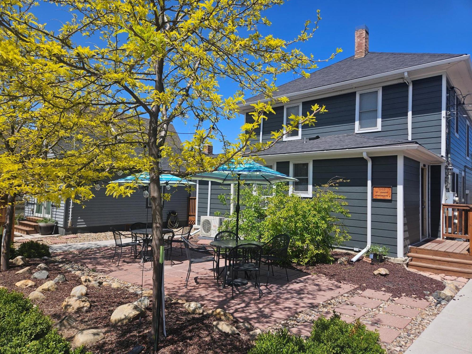 Cozy 2 Bdrm Vacation Rental - 1 Mile To Dtwn Rapid City Exterior photo